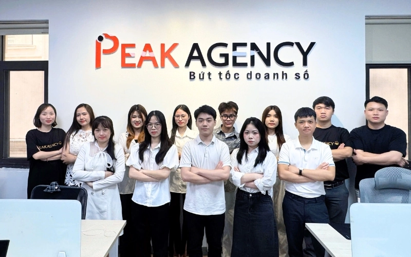 Đội ngũ chuyên viên Peak Agency hỗ trợ các giải pháp quảng cáo tập trung vào mục tiêu bứt tốc doanh số cho doanh nghiệp.