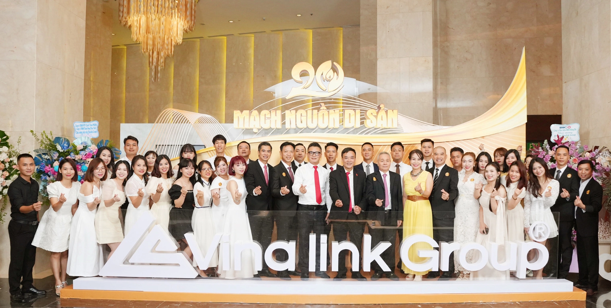 Đội ngũ chuyên gia Digital Marketing giàu kinh nghiệm và uy tín tại Vinalink Group.